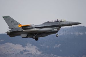 aviano february 04  2012 nickel32 f 16dm 90 0800 555thfs 31stfw aviano ab  italy rtb from zaragoza tdy