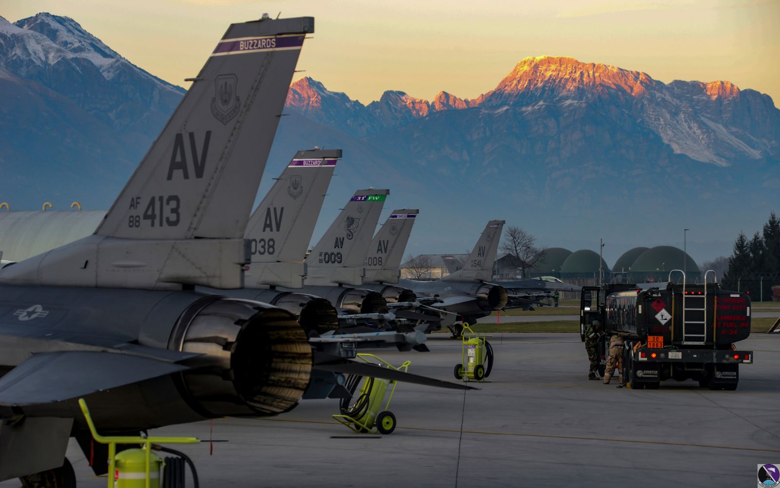 31 FW Airmen MOPP up